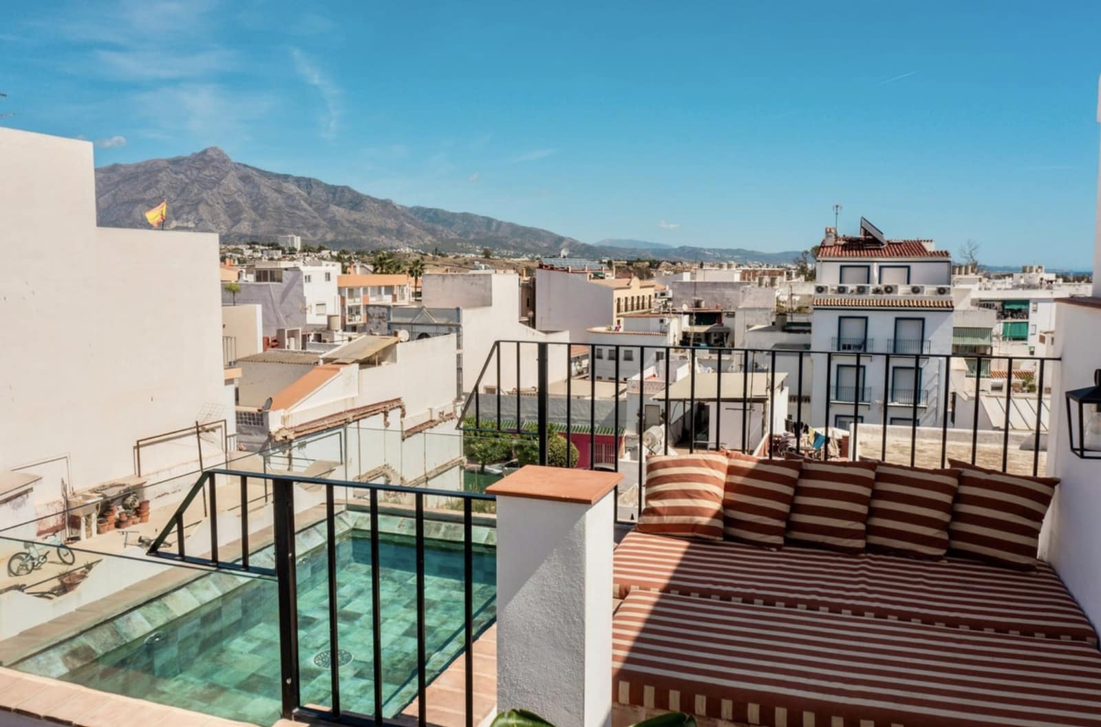 3 quarto Casa em Banda para venda em San Pedro de Alcantara com piscina - 875 000 € (Ref: 8755474)