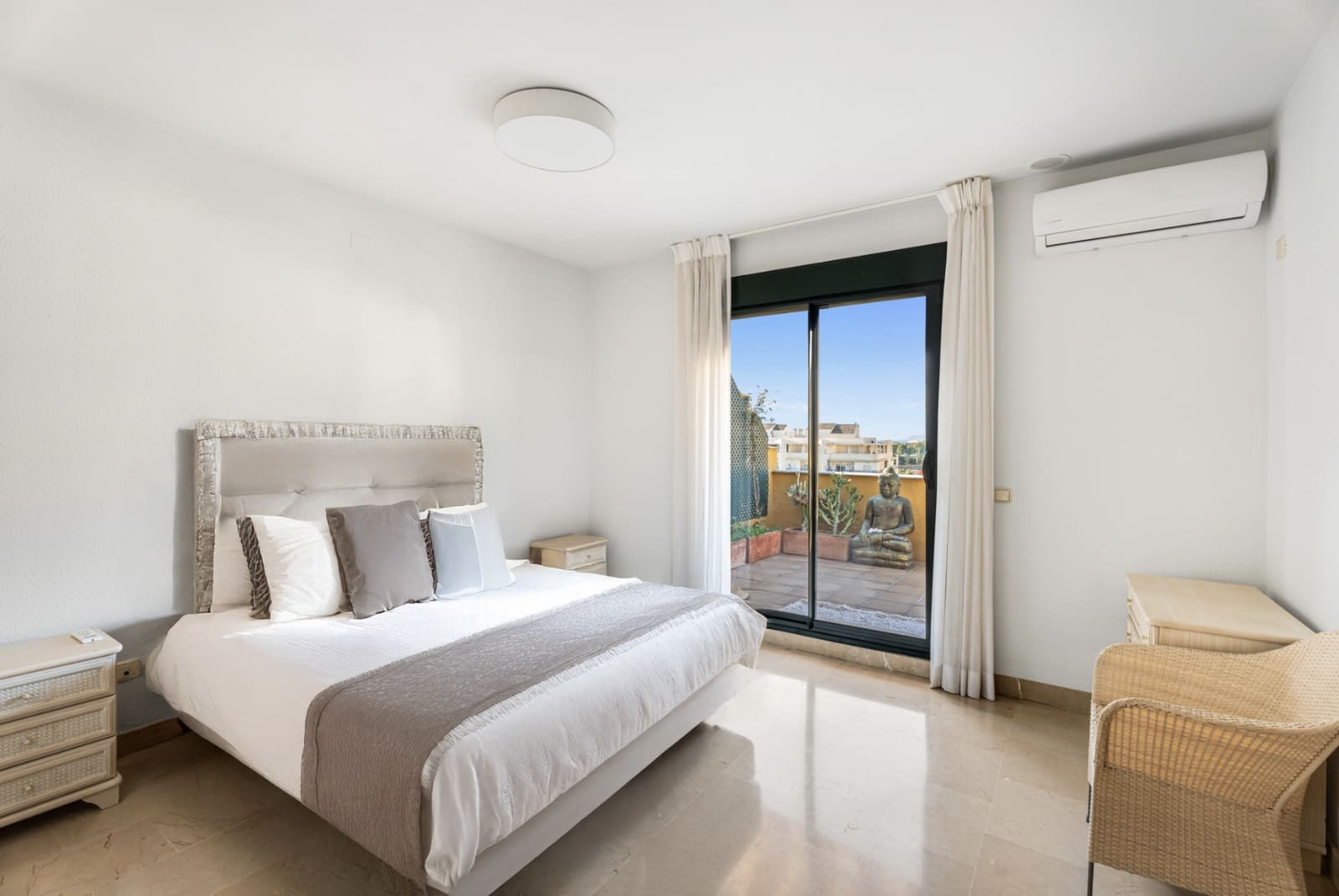 3 sovrum Takvåning till salu i San Pedro de Alcantara med pool garage - 699 950 € (Ref: 8757773)