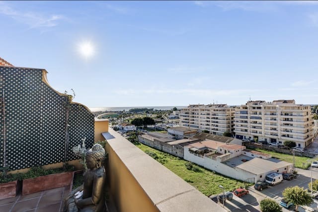 3 sovrum Takvåning till salu i San Pedro de Alcantara, Marbella med pool garage - 699 950 € (Ref: 8757773)