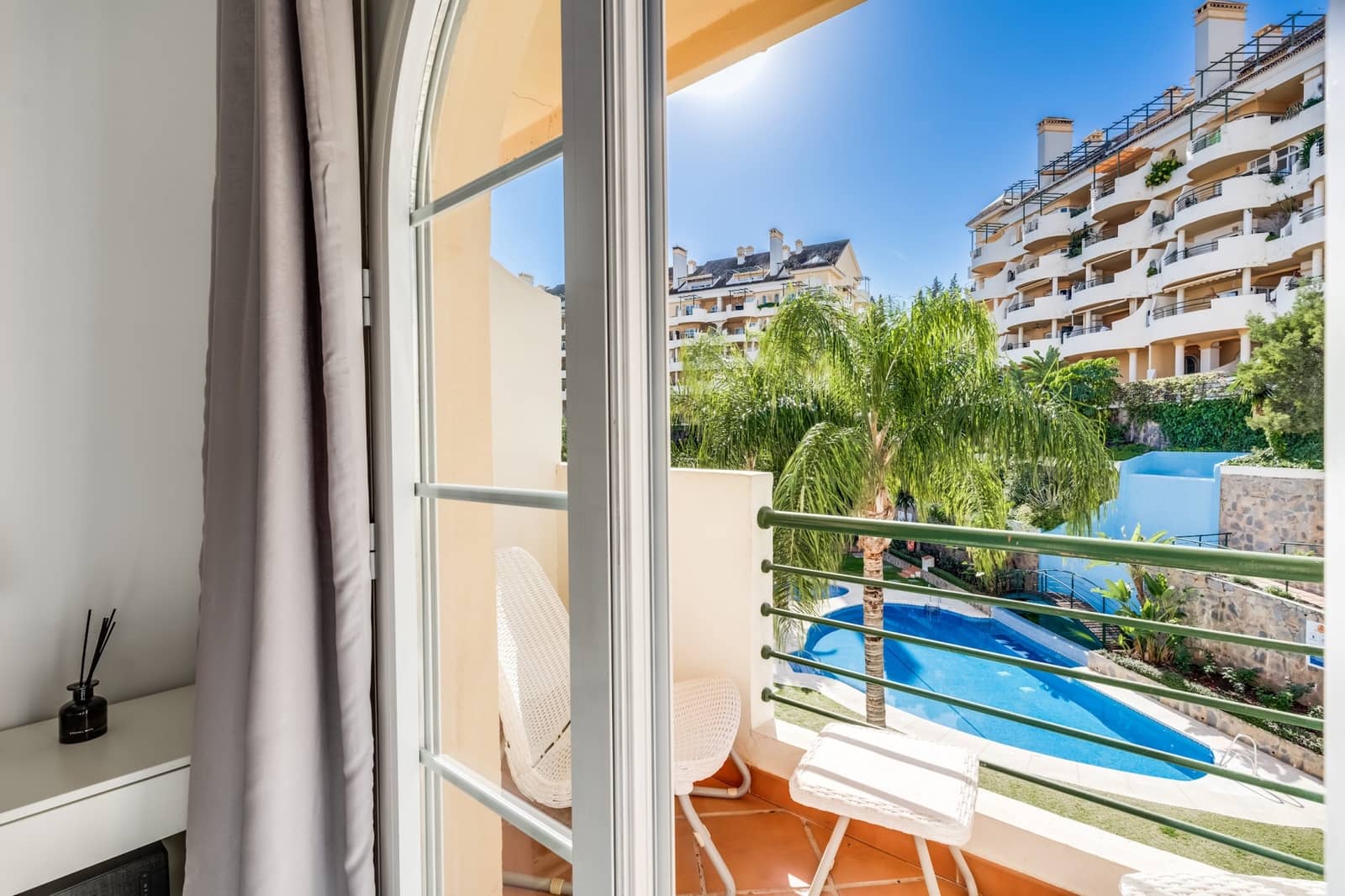 2 soveværelse Lejlighed til salg i Marbella med swimmingpool garage - € 495.000 (Ref: 8757774)