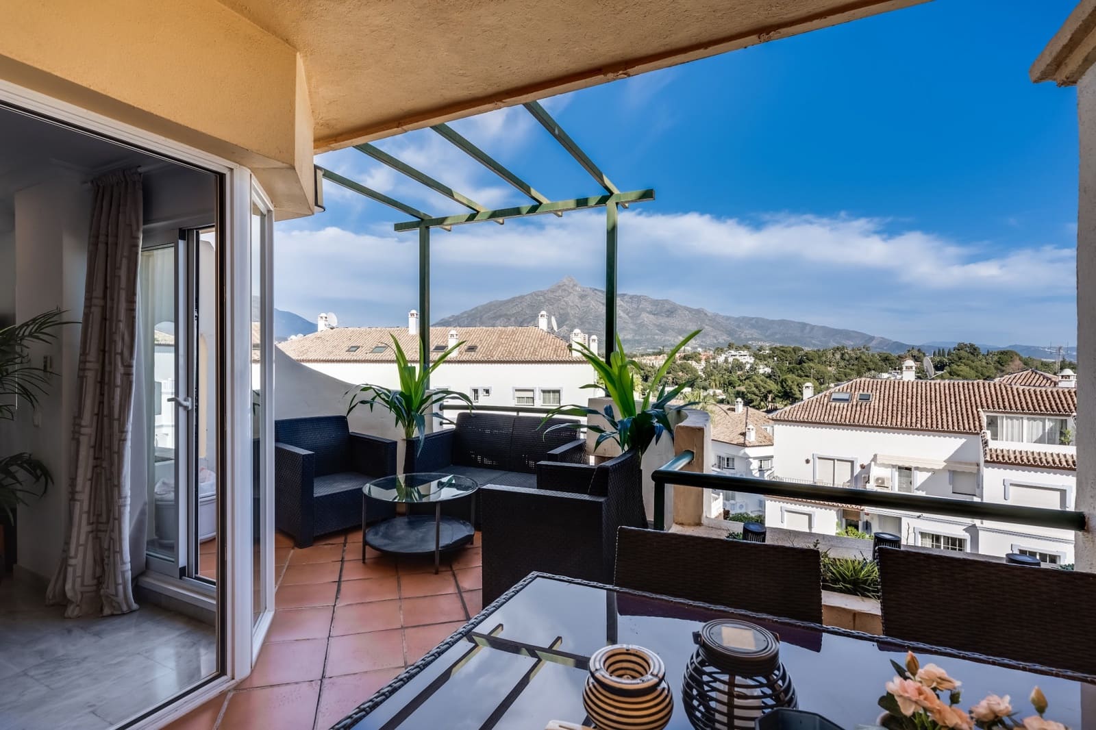 2 soveværelse Lejlighed til salg i Marbella med swimmingpool garage - € 495.000 (Ref: 8757774)