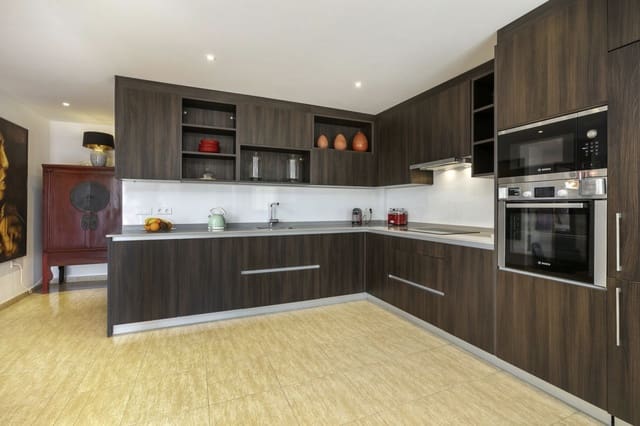 3 sovrum Takvåning till salu i San Pedro de Alcantara, Marbella med garage - 525 000 € (Ref: 8757776)