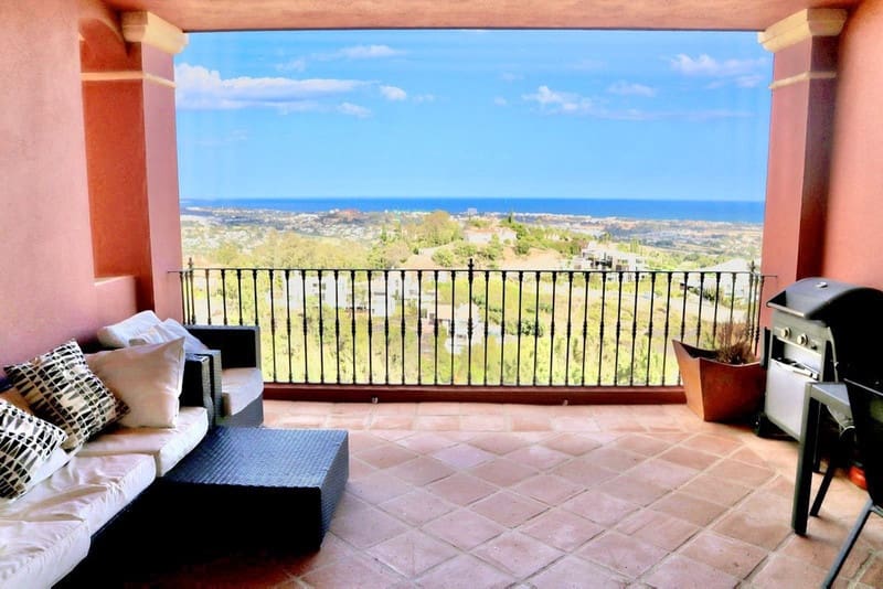 2 sypialnia Apartament na sprzedaż w Monte Halcones z basenem garażem - 548 000 € (Ref: 8757782)