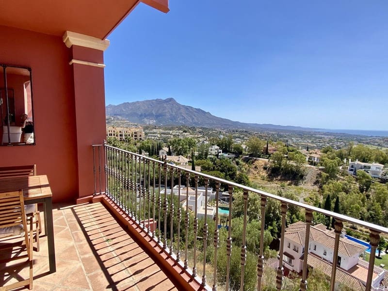 2 sypialnia Apartament na sprzedaż w Monte Halcones z basenem garażem - 548 000 € (Ref: 8757782)