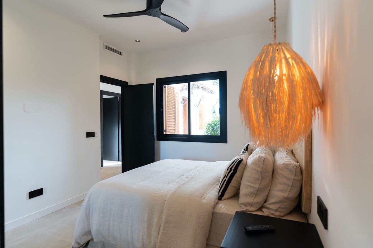 3 chambre Appartement à vendre à Nueva Andalucia avec piscine garage - 599 995 € (Ref: 8759836)