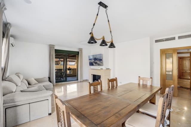 3 Zimmer Penthouse zu verkaufen in San Pedro de Alcantara, Marbella mit Pool Garage - 690.000 € (Ref: 8759837)