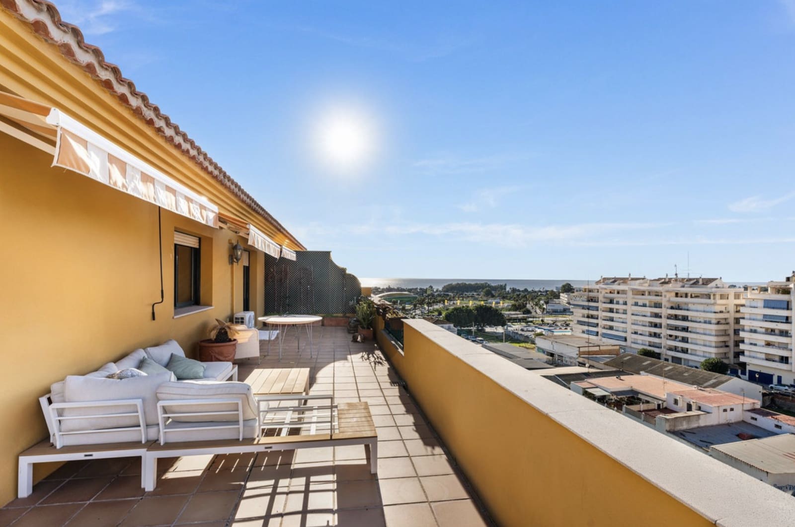 3 Zimmer Penthouse zu verkaufen in San Pedro de Alcantara mit Pool Garage - 690.000 € (Ref: 8759837)