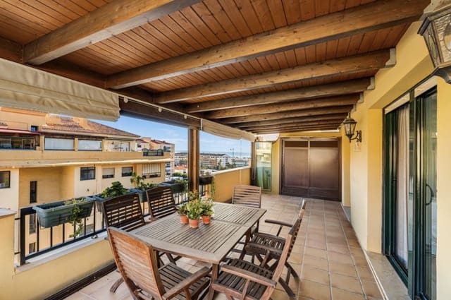 3 Zimmer Penthouse zu verkaufen in San Pedro de Alcantara, Marbella mit Pool Garage - 690.000 € (Ref: 8759837)