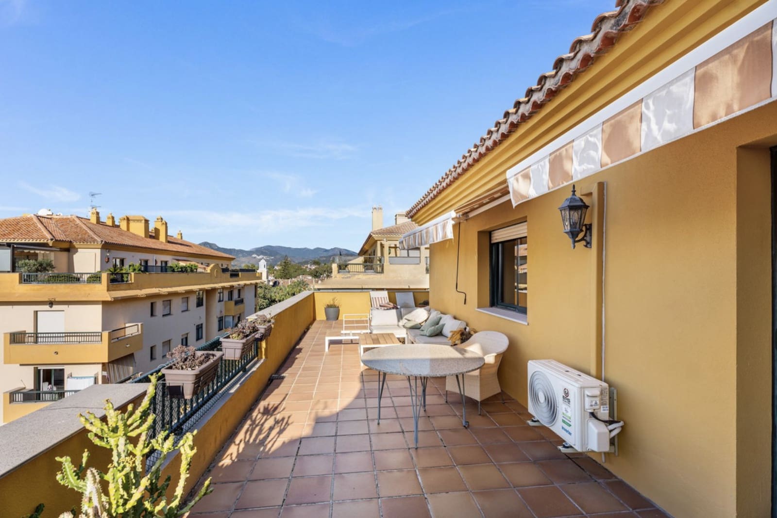 3 slaapkamer Penthouse te koop in San Pedro de Alcantara met zwembad garage - € 690.000 (Ref: 8759837)