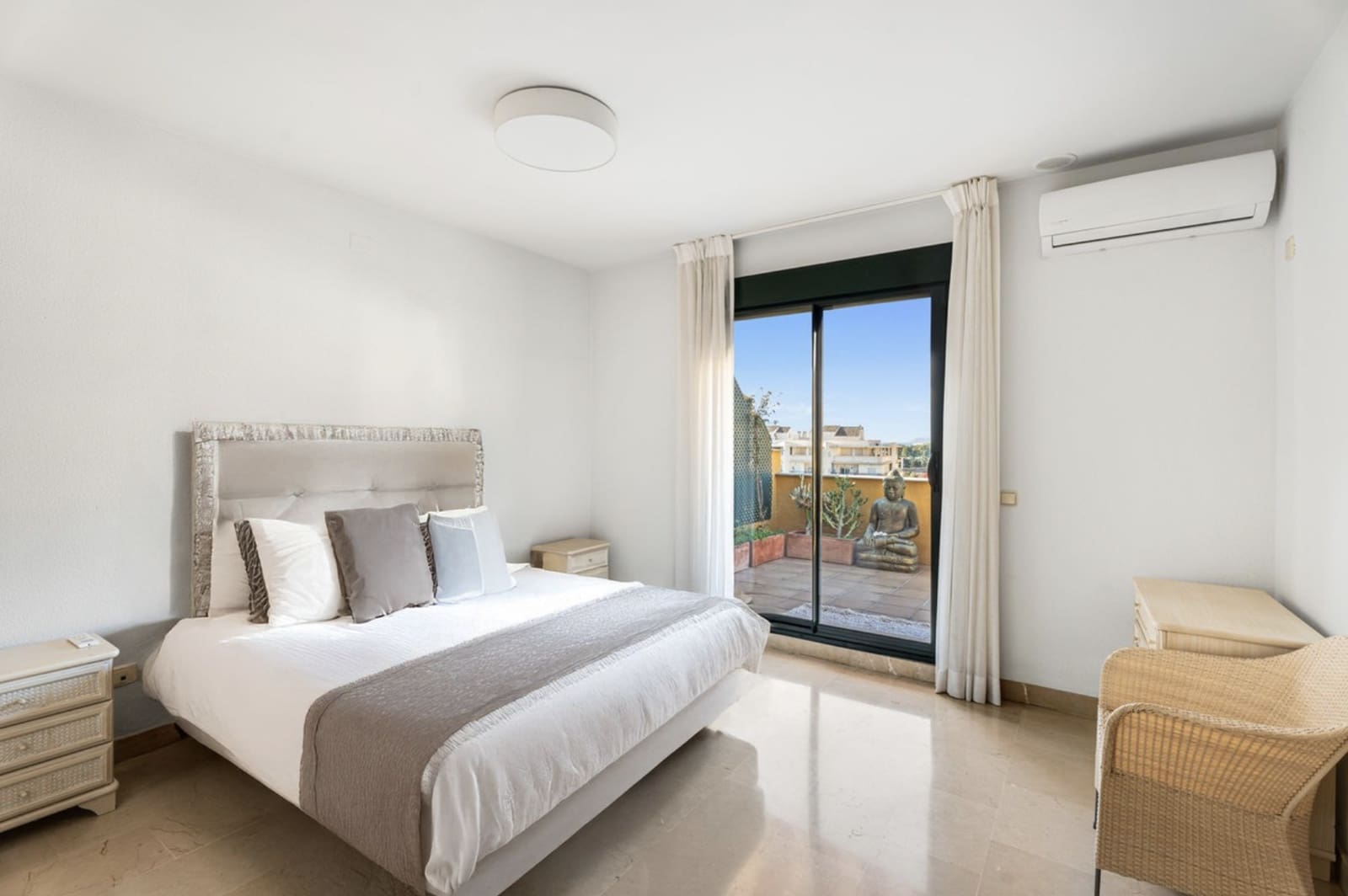 3 slaapkamer Penthouse te koop in San Pedro de Alcantara met zwembad garage - € 690.000 (Ref: 8759837)