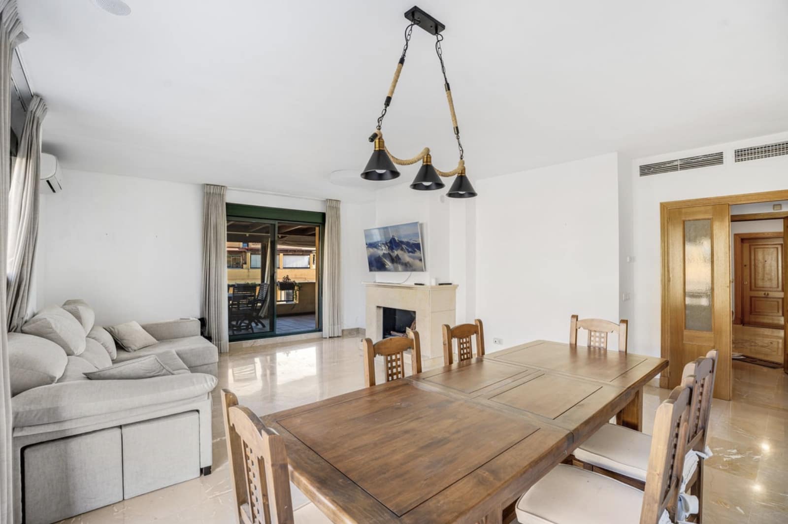 3 slaapkamer Penthouse te koop in San Pedro de Alcantara met zwembad garage - € 690.000 (Ref: 8759837)