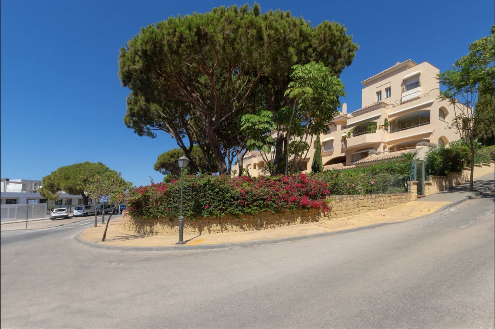 Ático de 4 habitaciones en Marbella en venta con piscina garaje - 1.530.000 € (Ref: 8773299)