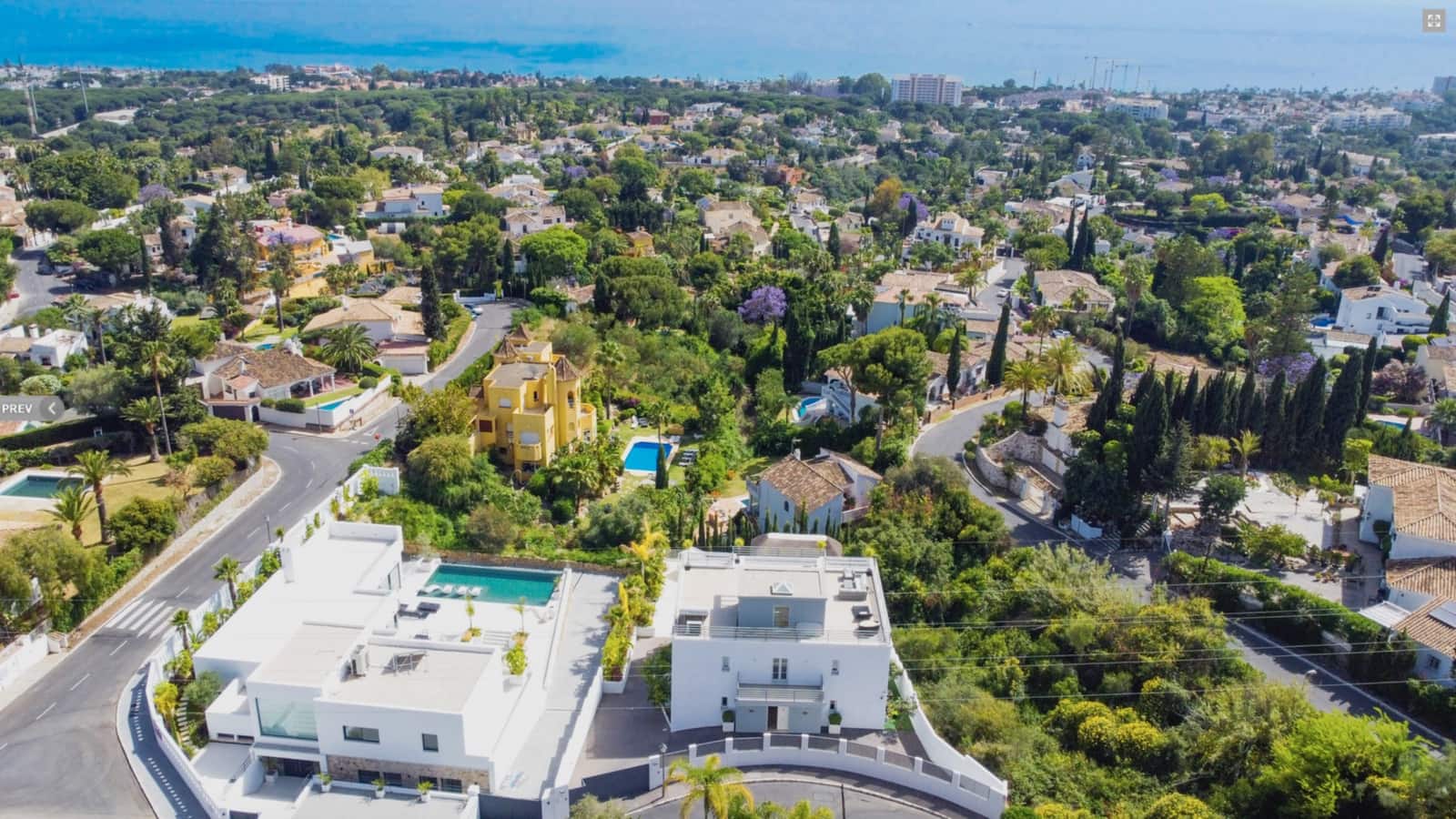 5 bedroom Villa for sale in Marbella with pool garage - € 2,285,000 (Ref: 8783642)