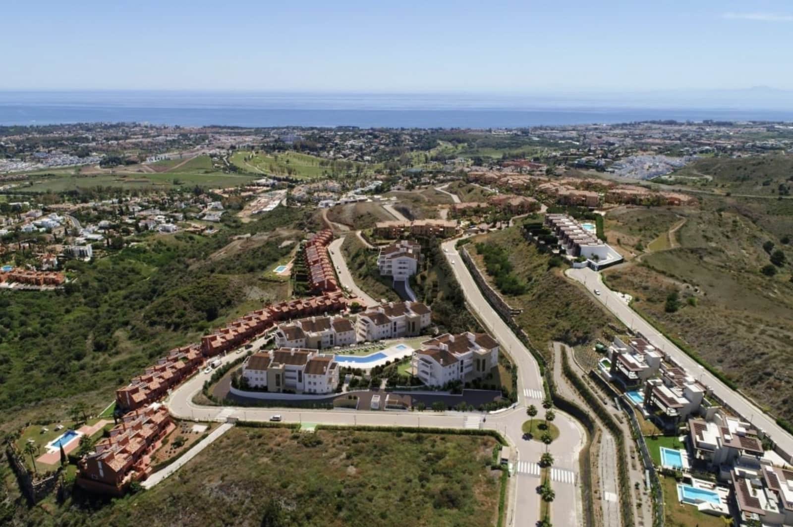 2 slaapkamer Appartement te koop in Benahavis met zwembad garage - € 675.000 (Ref: 8812440)