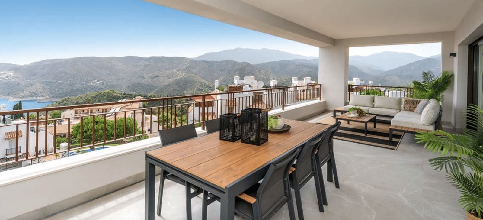 Apartamento de 3 habitaciones en Istán en venta con piscina garaje - 495.000 € (Ref: 8869482)