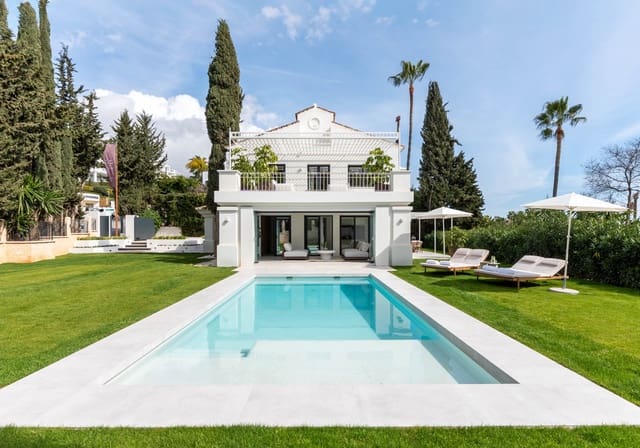 4 soveværelse Villa til salg i Los Naranjos, Marbella med swimmingpool garage - € 2.950.000 (Ref: 8880082)