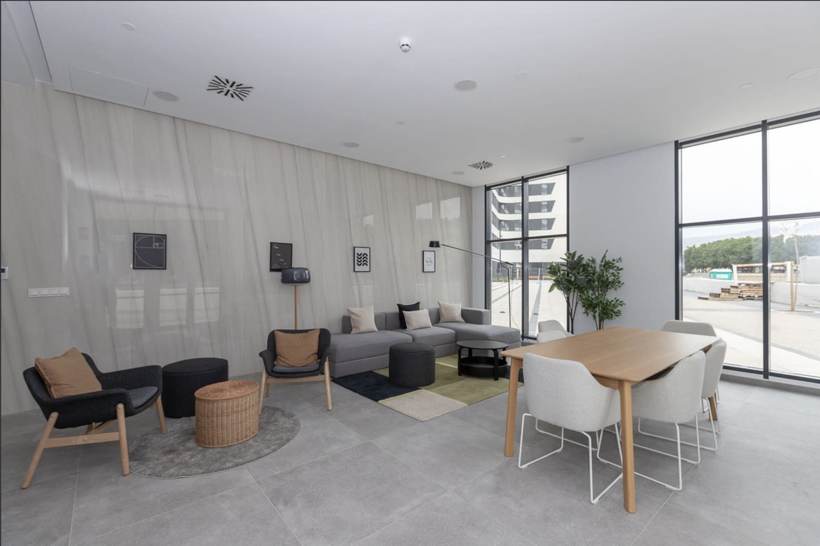 2 sovrum Lägenhet till salu i Malaga stad med pool - 865 000 € (Ref: 8880083)