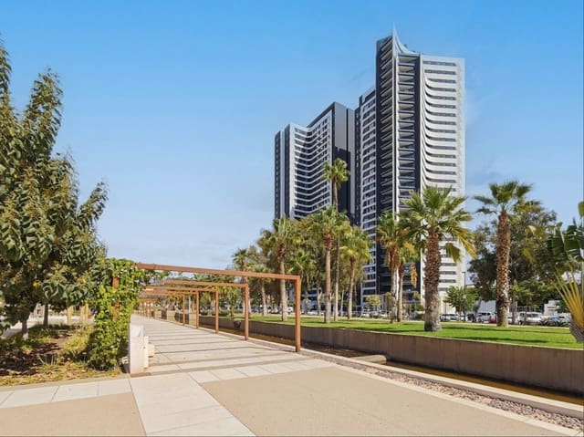 2 sovrum Lägenhet till salu i Málaga stad med pool - 865 000 € (Ref: 8880083)