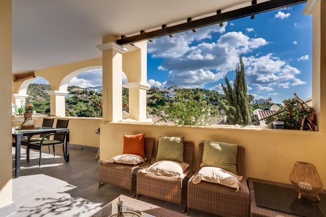 3 bedroom Apartment for sale in La Quinta, Benahavís with pool - € 490,000 (Ref: 8880084)