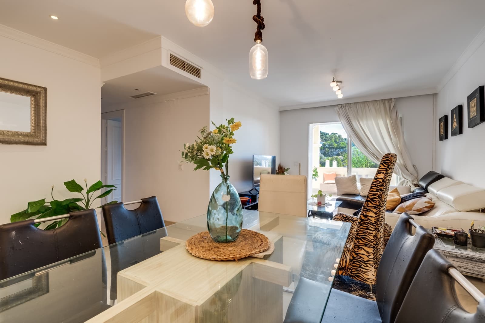 3 quarto Apartamento para venda em La Quinta com piscina - 490 000 € (Ref: 8880084)