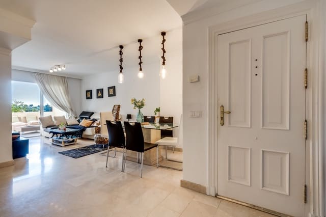 3 sypialnia Apartament na sprzedaż w La Quinta, Benahavís z basenem - 550 000 € (Ref: 8880084)