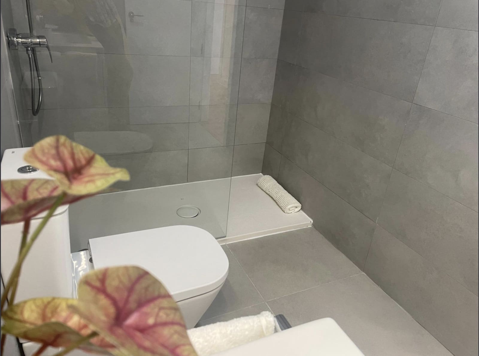 3 sovrum Lägenhet till salu i Malaga stad med pool garage - 1 100 000 € (Ref: 8884261)