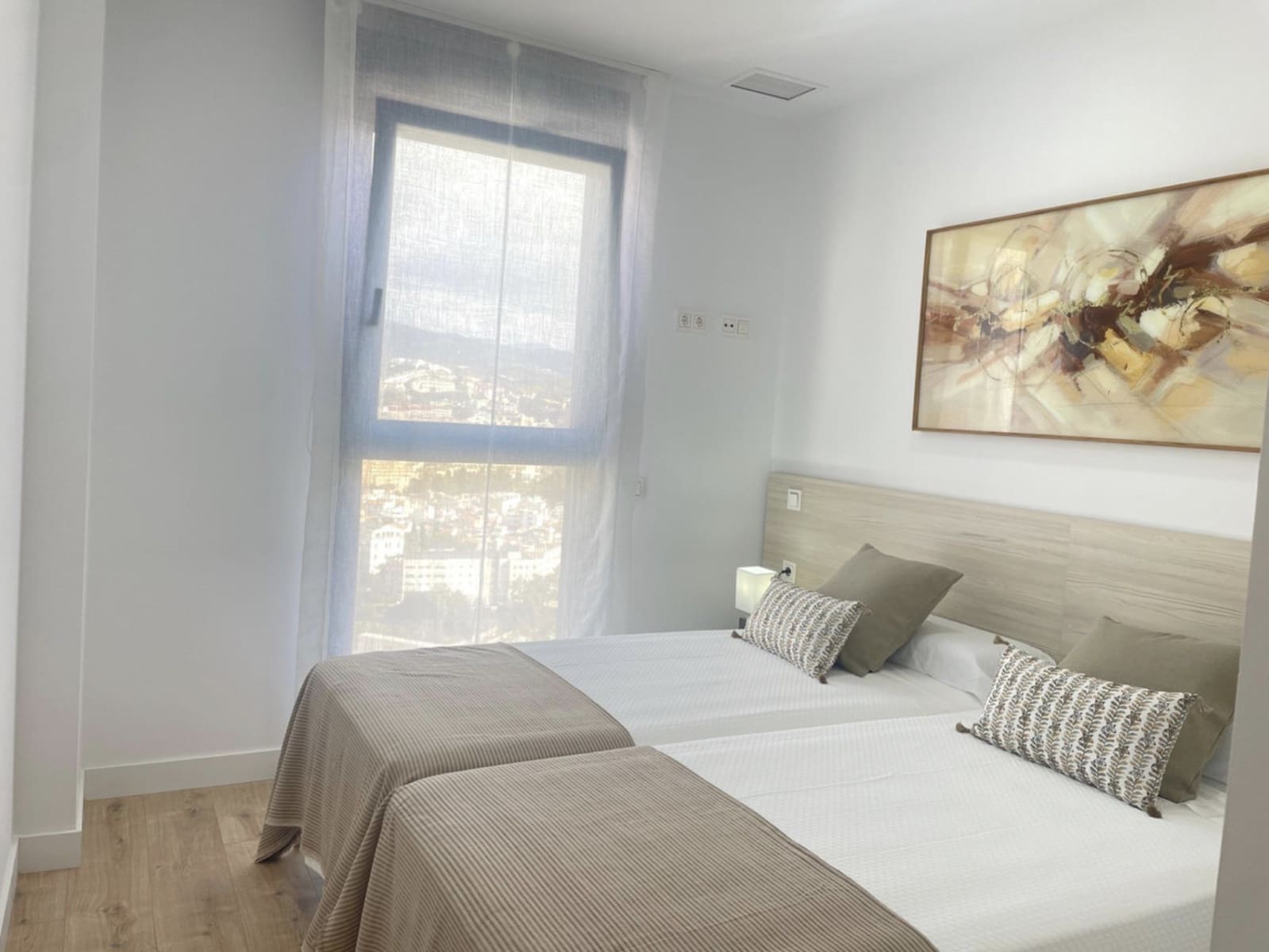 3 sovrum Lägenhet till salu i Malaga stad med pool garage - 1 100 000 € (Ref: 8884261)