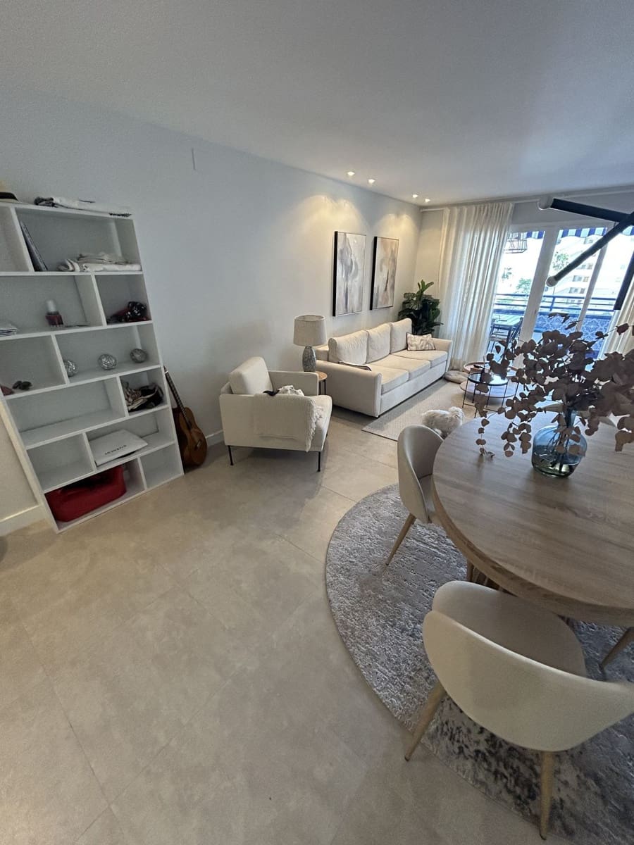 3 bedroom Apartment for sale in Marbella with pool garage - € 650,000 (Ref: 8884262)