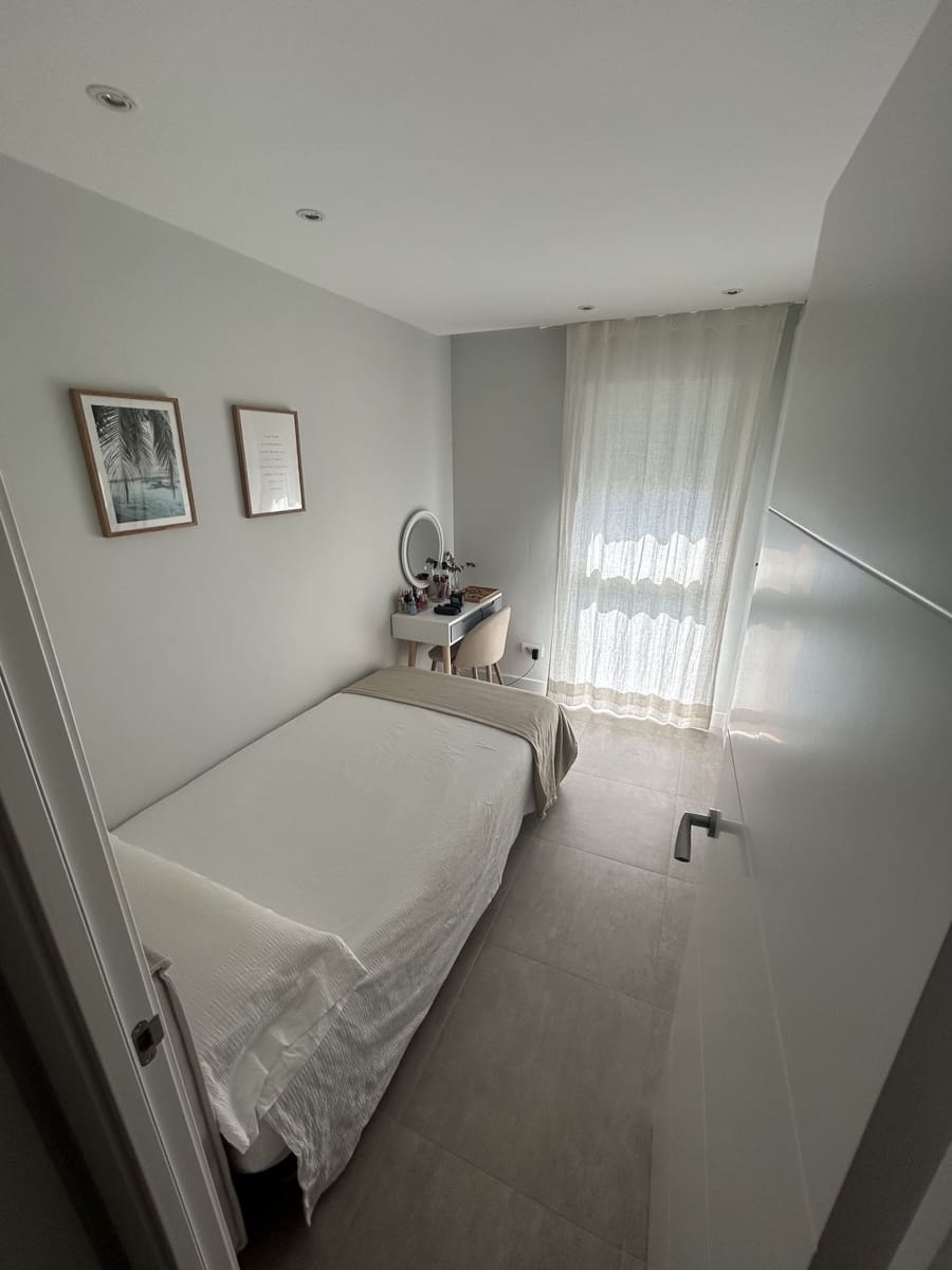 3 bedroom Apartment for sale in Marbella with pool garage - € 650,000 (Ref: 8884262)