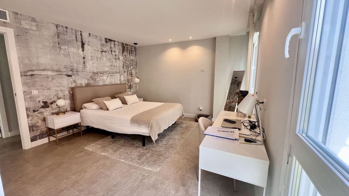 3 bedroom Apartment for sale in Marbella with pool garage - € 650,000 (Ref: 8884262)