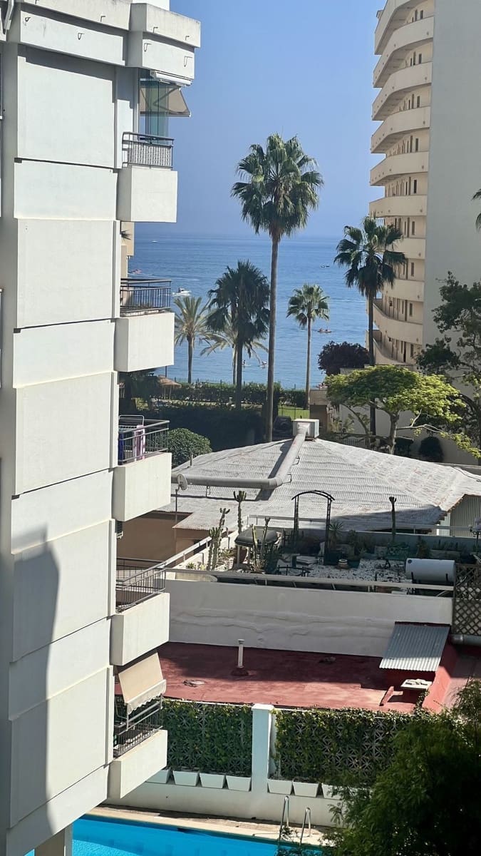 3 bedroom Apartment for sale in Marbella with pool garage - € 650,000 (Ref: 8884262)