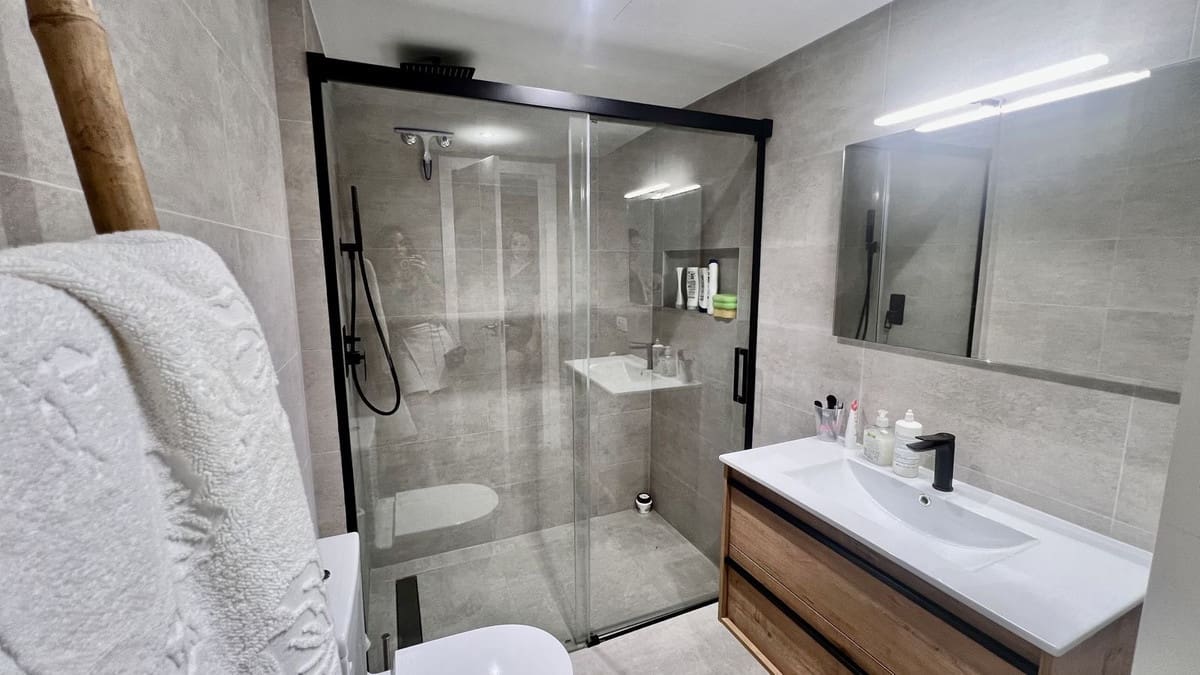 3 bedroom Apartment for sale in Marbella with pool garage - € 650,000 (Ref: 8884262)