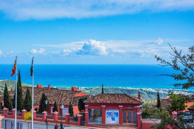 3 quarto Apartamento para venda em Marbella com piscina garagem - 950 000 € (Ref: 8884263)