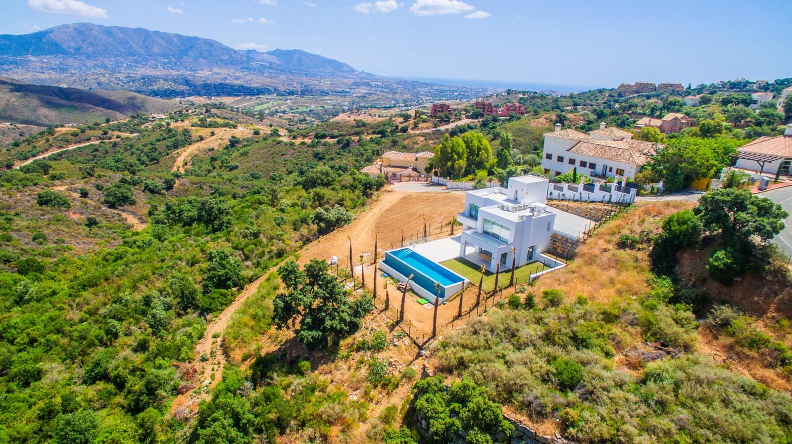 3 soverom Villa til salgs i Marbella med svømmebasseng garasje - € 1 600 000 (Ref: 8884264)
