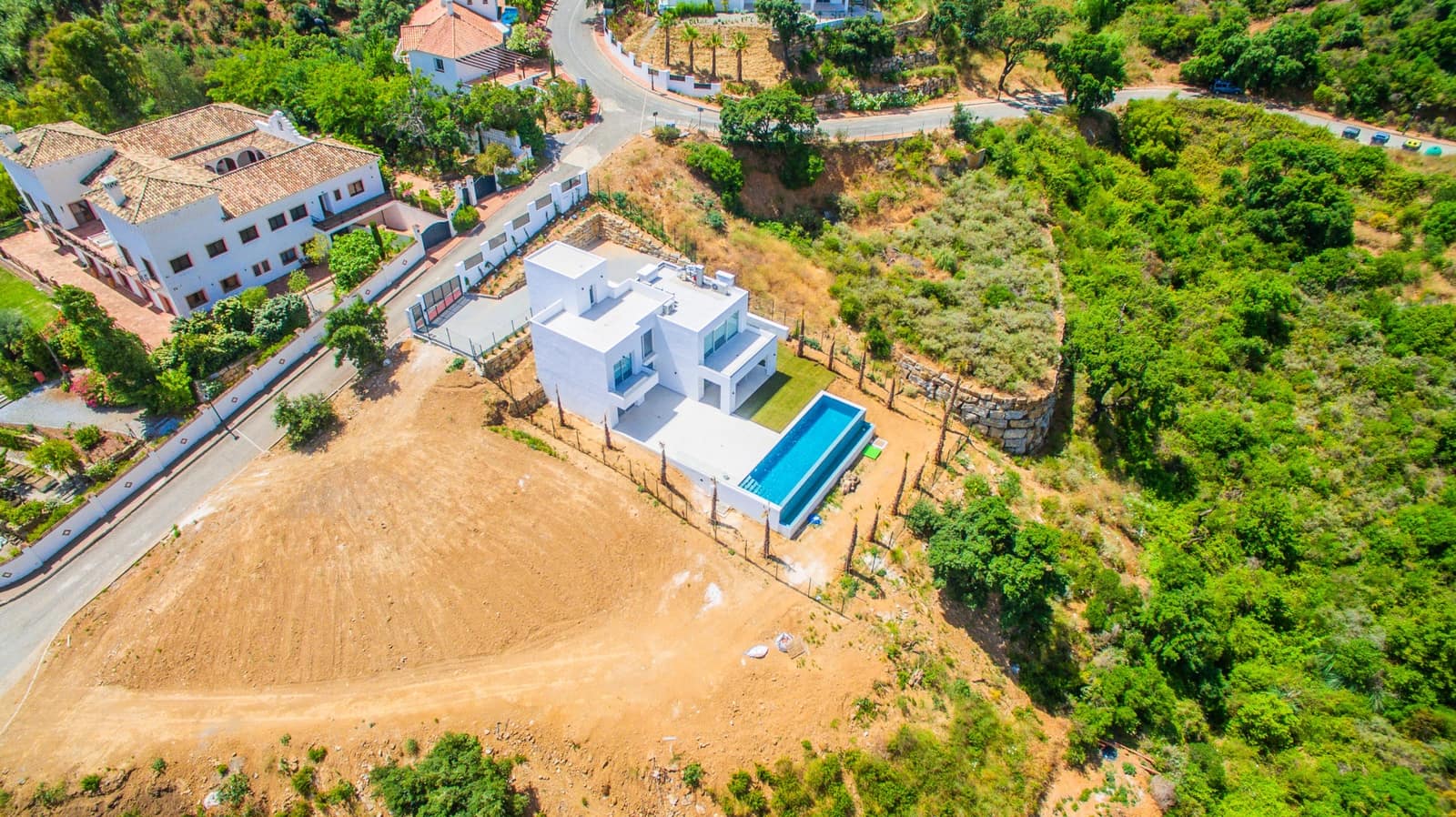Chalet de 3 habitaciones en Marbella en venta con piscina garaje - 1.600.000 € (Ref: 8884264)