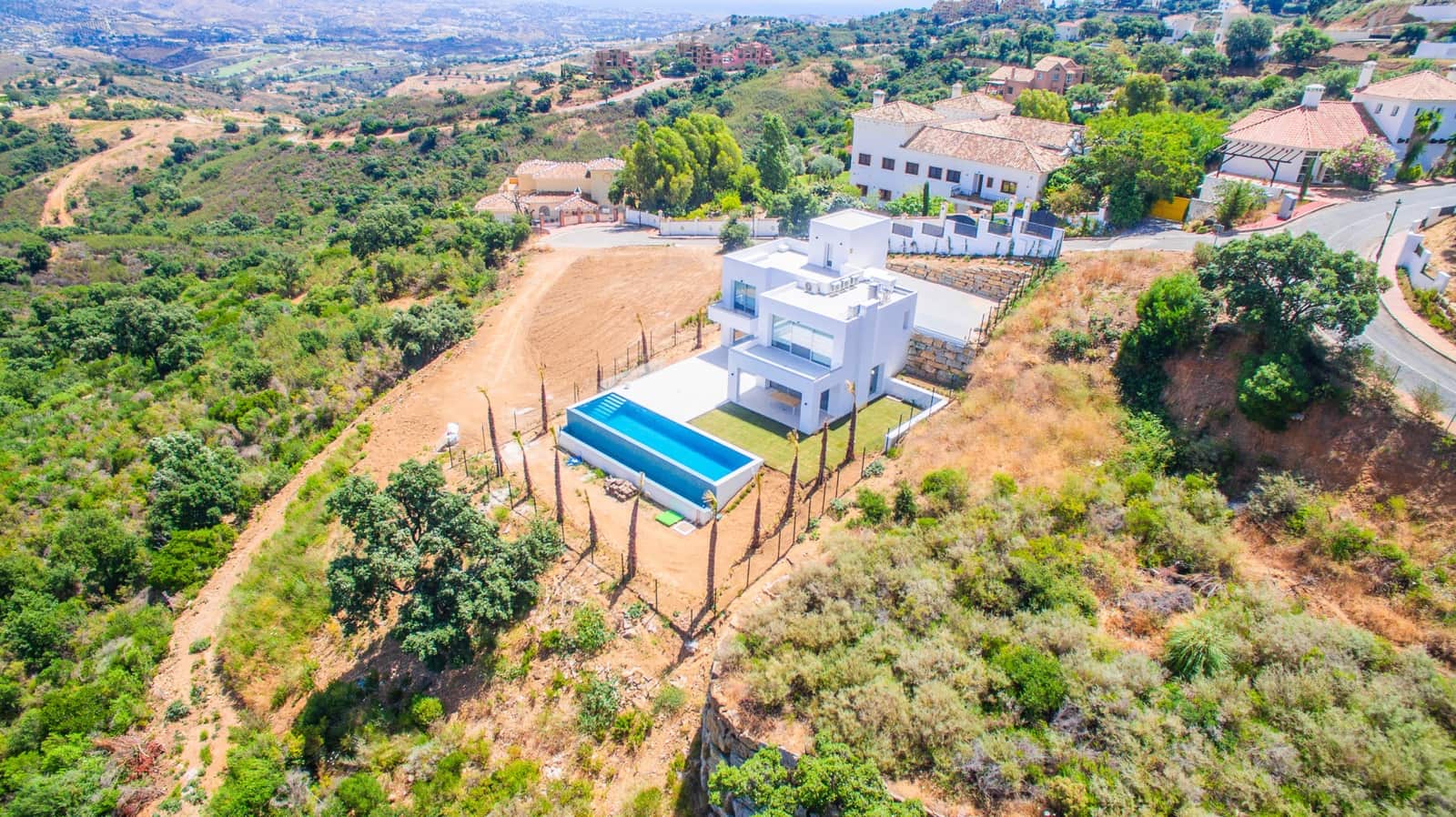 Chalet de 3 habitaciones en Marbella en venta con piscina garaje - 1.600.000 € (Ref: 8884264)