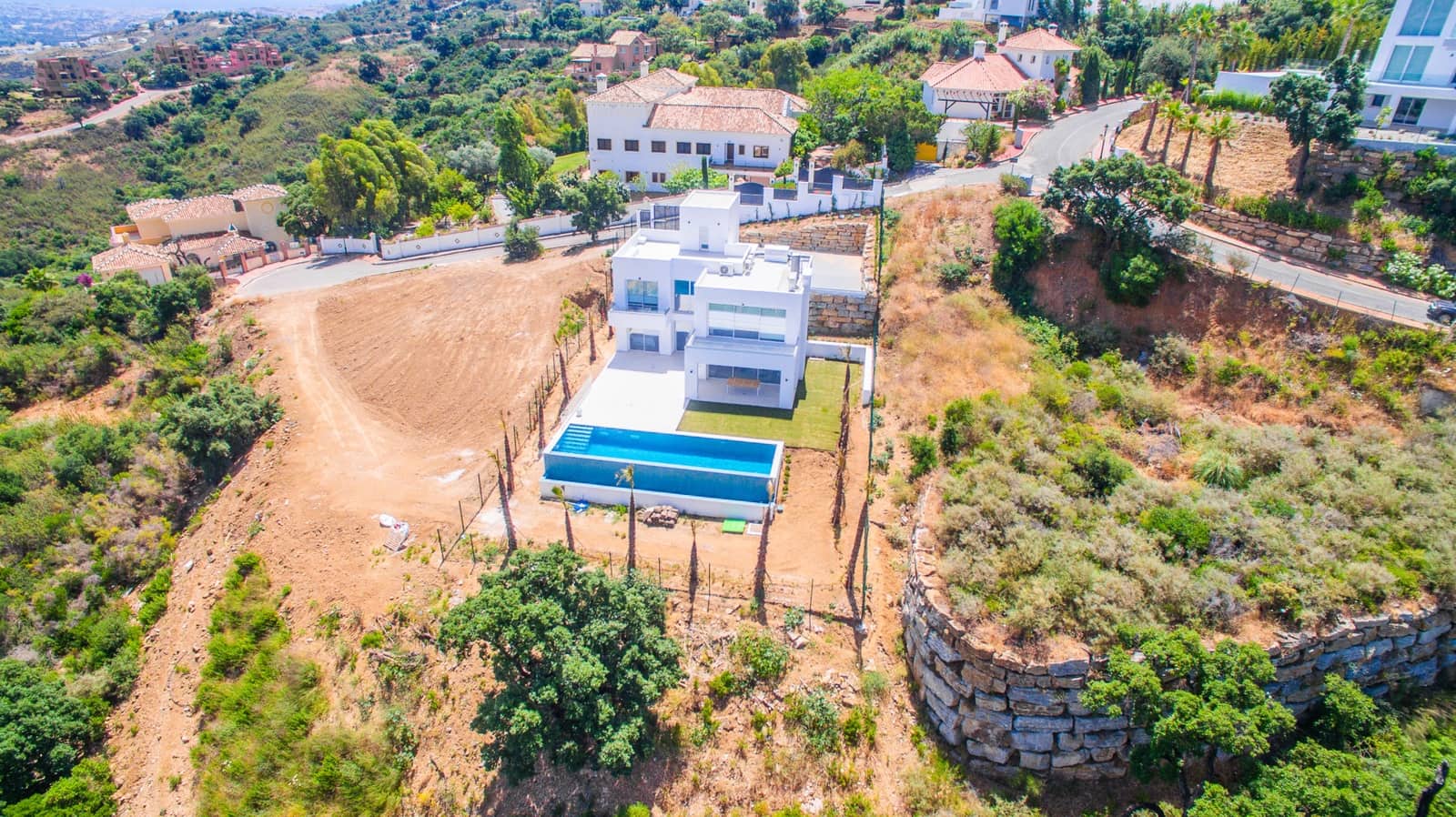 Chalet de 3 habitaciones en Marbella en venta con piscina garaje - 1.600.000 € (Ref: 8884264)
