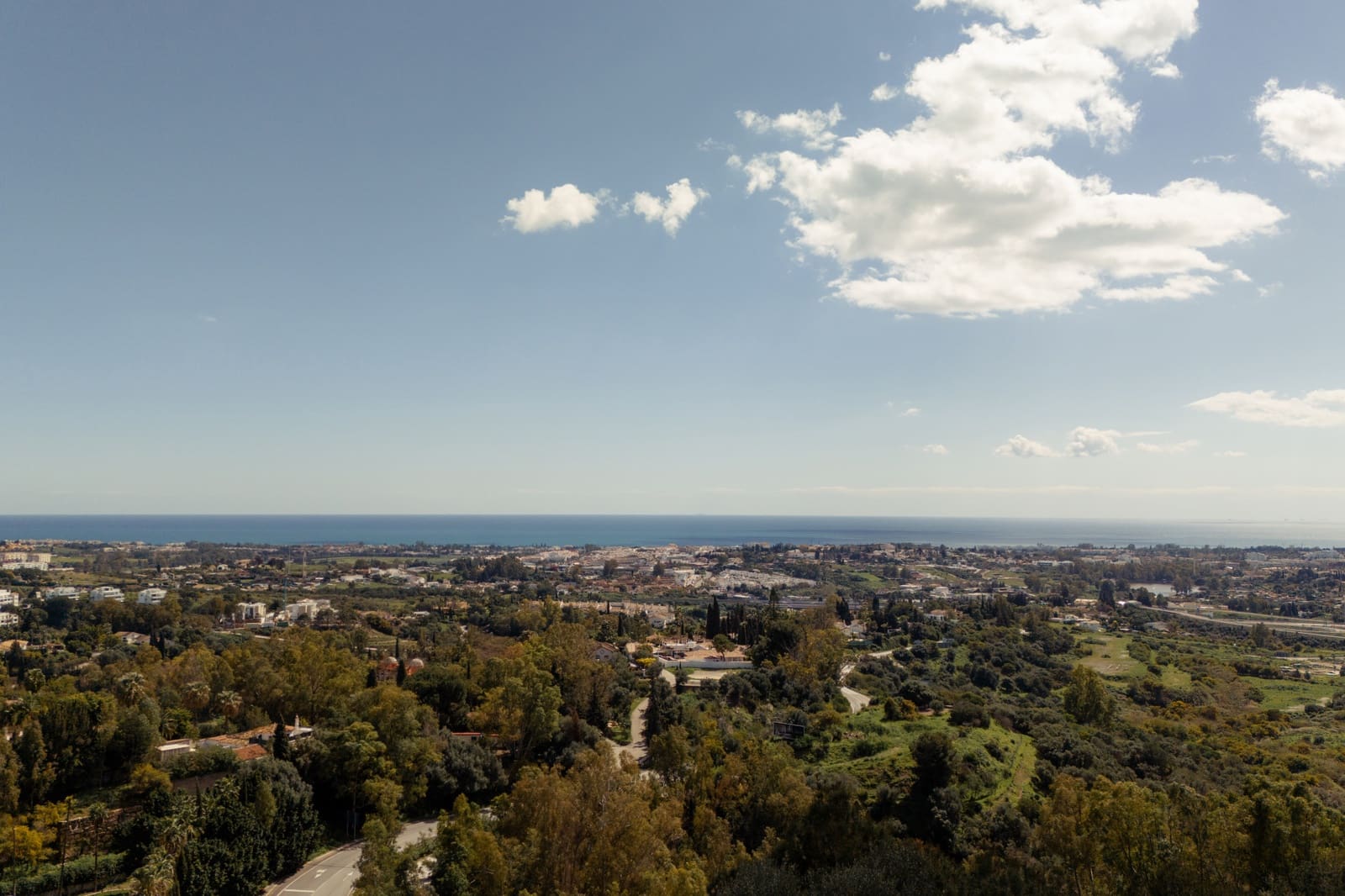 4 sypialnia Apartament na sprzedaż w Monte Halcones z basenem garażem - 1 295 000 € (Ref: 8892959)