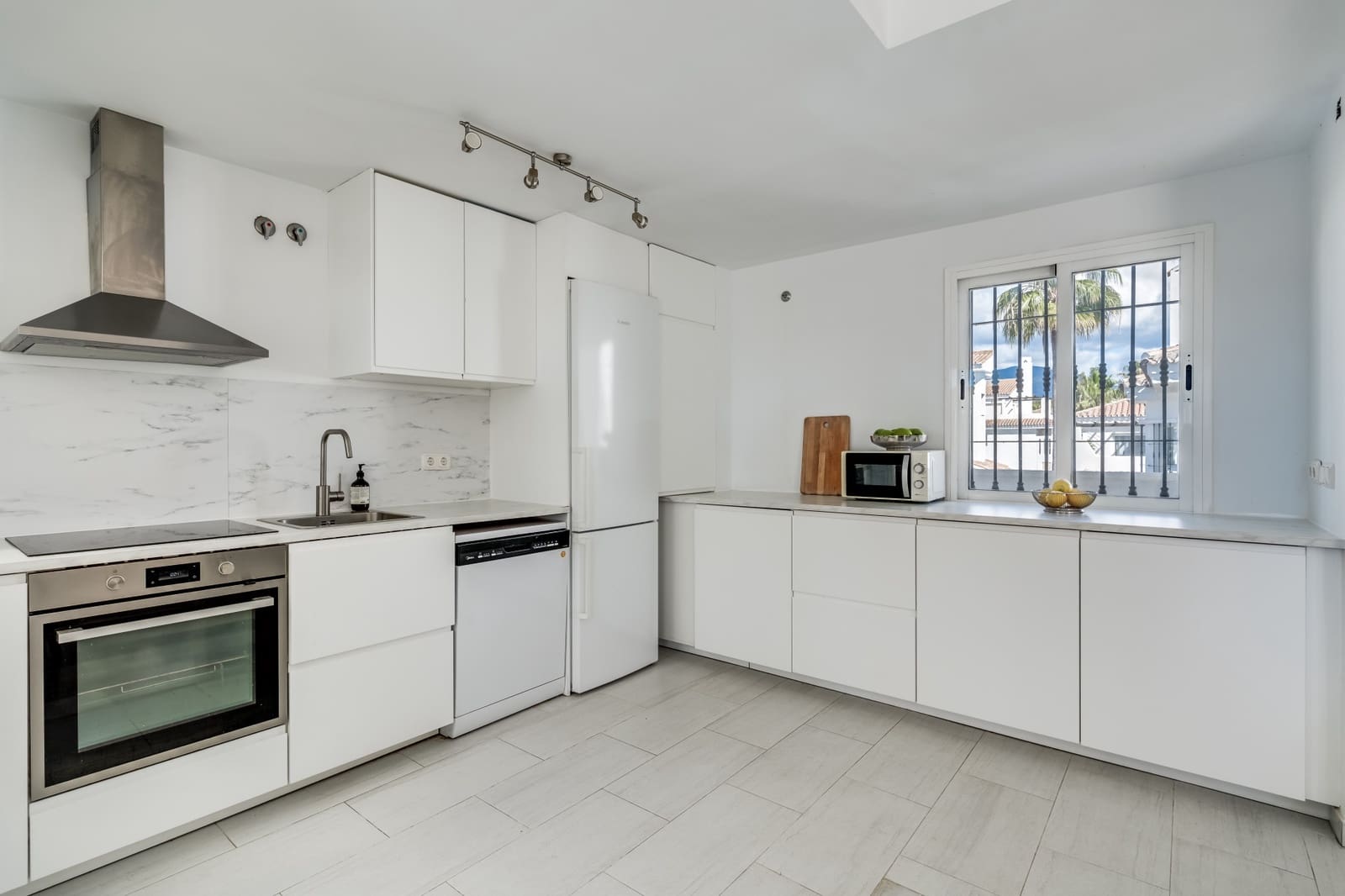 3 camera da letto Attico in vendita in Marbella con piscina - 650.000 € (Rif: 8894661)