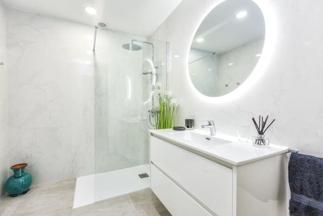 Casa de 3 habitaciones en Marbella en venta con piscina garaje - 799.000 € (Ref: 8899990)