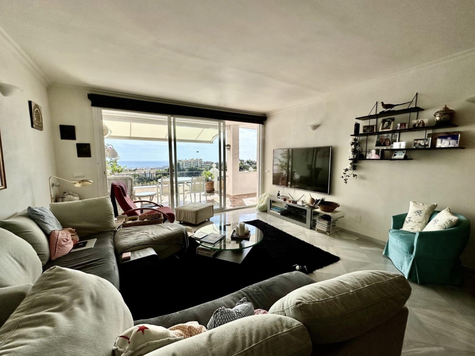 2 makuuhuone Huoneisto myytävänä paikassa Benahavis mukana uima-altaan 
autotalli - 650 000 € (Ref: 8905423)