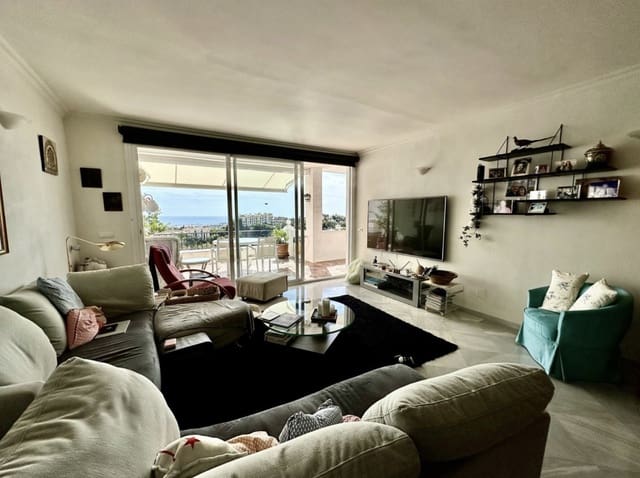 2 makuuhuone Huoneisto myytävänä paikassa Benahavís mukana uima-altaan 
autotalli - 650 000 € (Ref: 8905423)