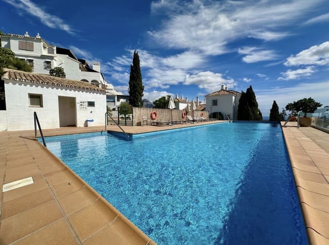 2 makuuhuone Huoneisto myytävänä paikassa Benahavís mukana uima-altaan 
autotalli - 650 000 € (Ref: 8905423)