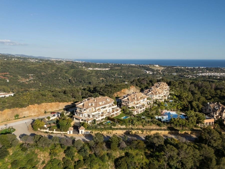 3 bedroom Apartment for sale in Nueva Andalucia with pool garage - € 2,500,000 (Ref: 8912817)