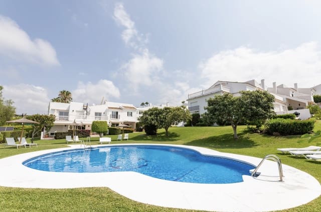 3 slaapkamer Huis te koop in Nueva Andalucia, Marbella met zwembad garage - € 895.000 (Ref: 8915159)