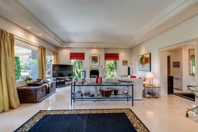 3 sovrum Villa till salu i Marbella med pool garage - 2 195 000 € (Ref: 8915164)