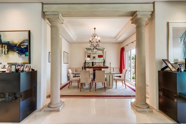 3 sovrum Villa till salu i Marbella med pool garage - 2 195 000 € (Ref: 8915164)