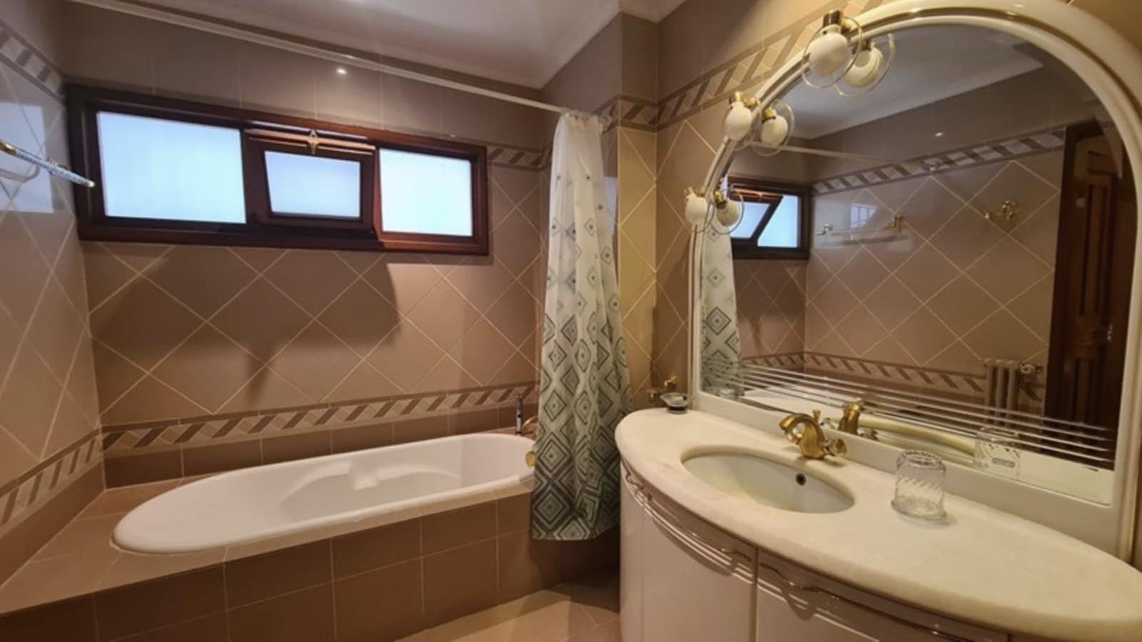 9 bedroom Villa for sale in Marbella with pool garage - € 3,800,000 (Ref: 8918144)