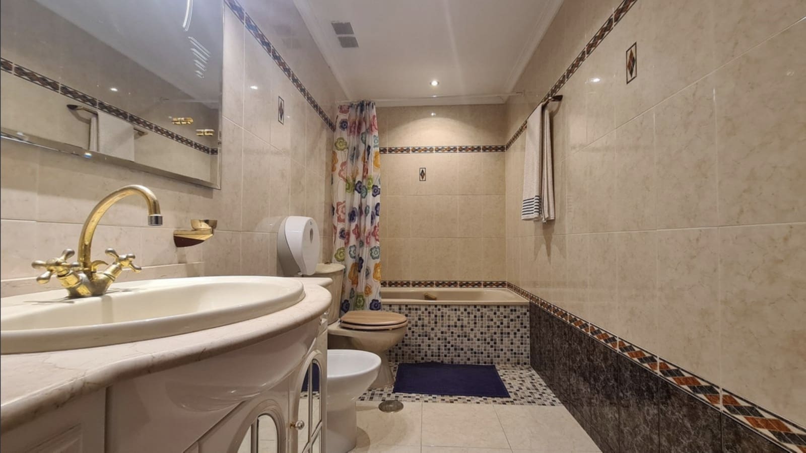 9 bedroom Villa for sale in Marbella with pool garage - € 3,800,000 (Ref: 8918144)