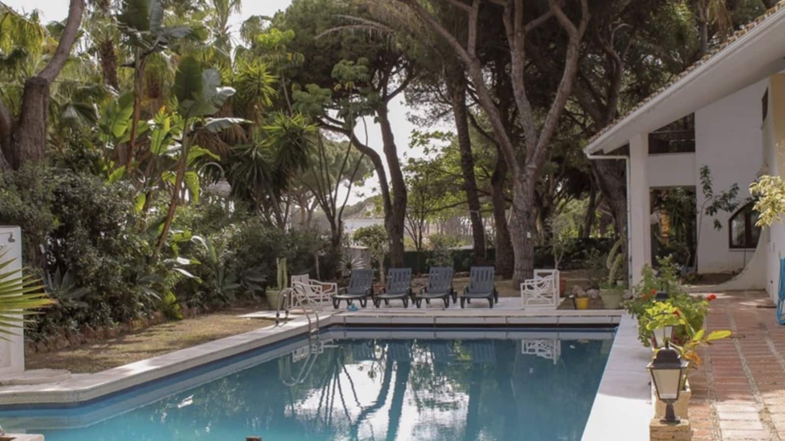 9 bedroom Villa for sale in Marbella with pool garage - € 3,800,000 (Ref: 8918144)